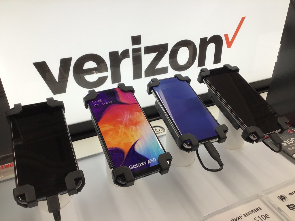 Verizon Communications Inc. (NYSE:VZ) Extends Its 5G Network To San